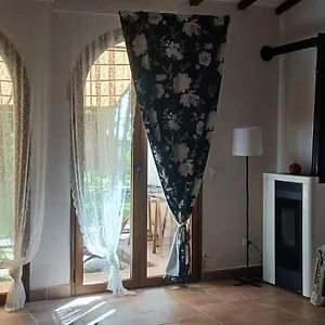 https://casetta-di-laura.it-tuscanyhotel.com
